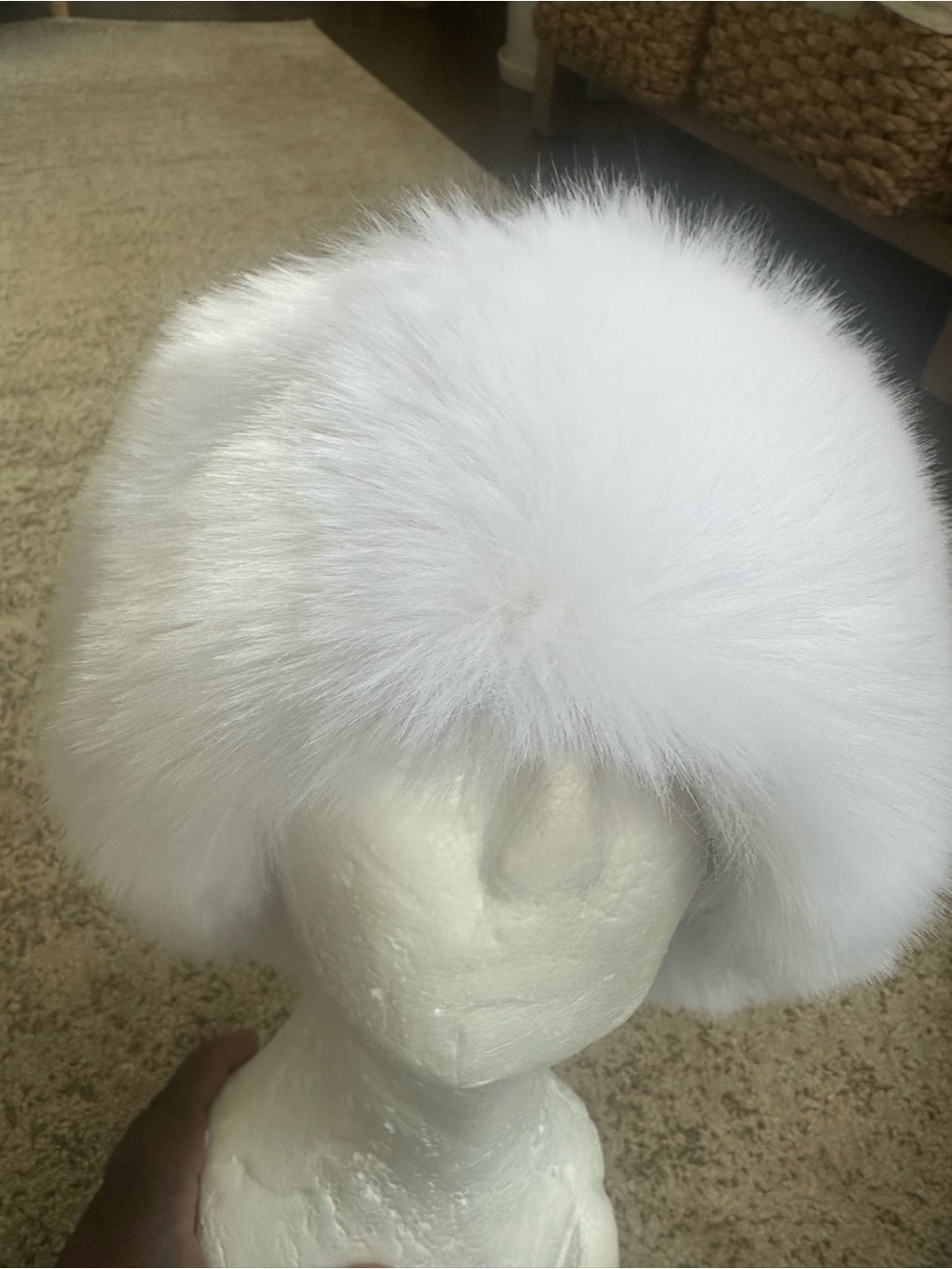 Futrzane White Faux Fur Cossack Hat M